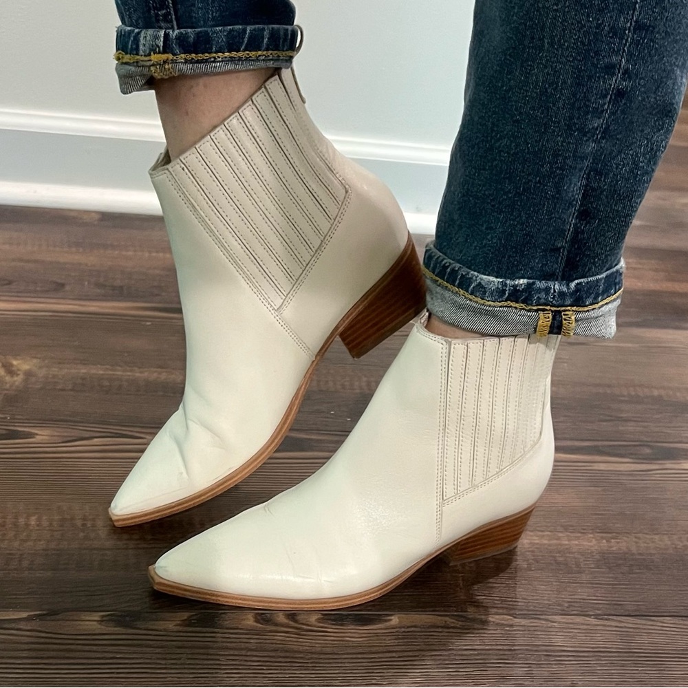 Marc Fisher off-white Genuine Leather Ankle Boots size 6.5 western southwestern - Picture 6 of 17